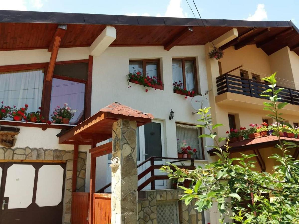 Къща За Гости Орфей Σμόλιαν Εξωτερικό φωτογραφία